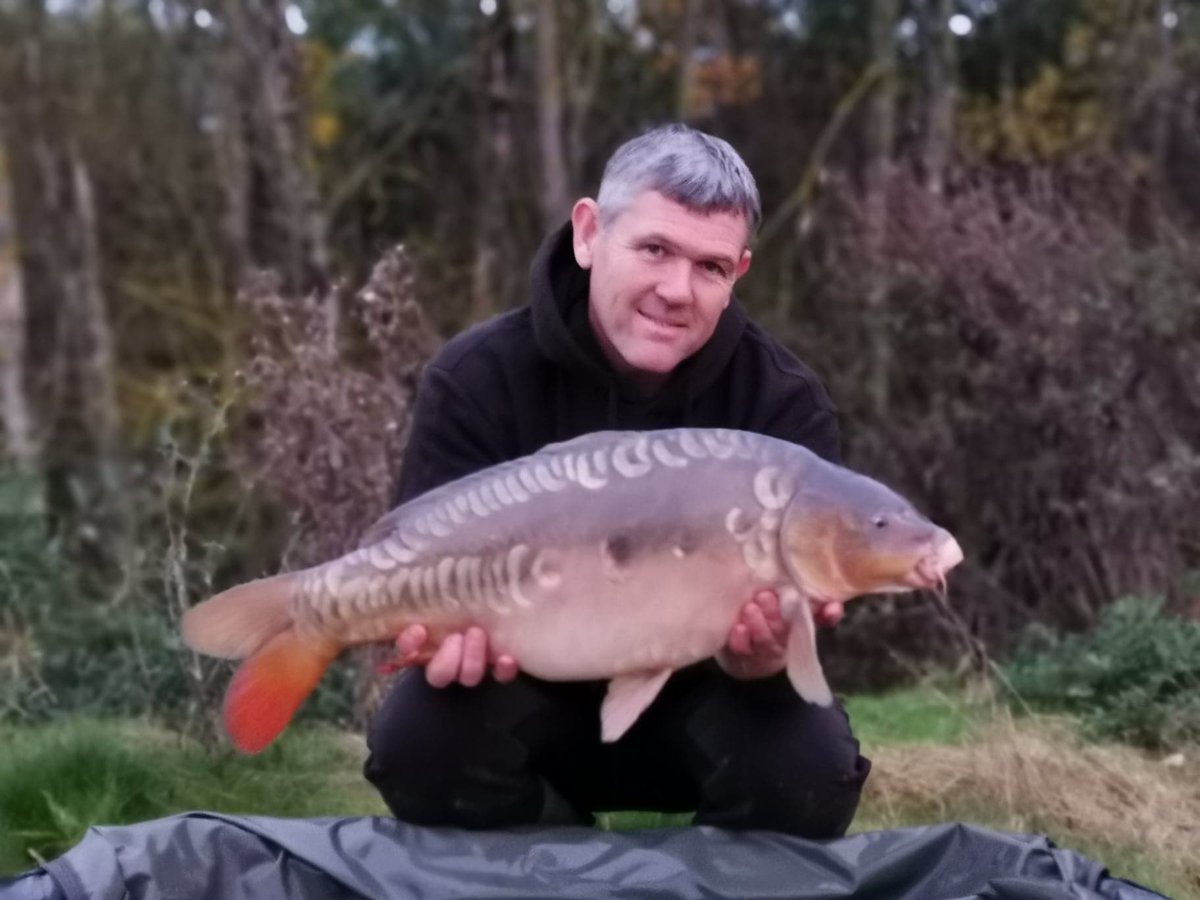 SteAlfordCarp's tweet photo. 15lb 6oz, 15lb 10oz, 13lb 4oz, 12lb 2oz &amp; 12lb for Tees Valley owner Ste Alford on Eagle.
#TeesValleyLakes
#DNABaits
#JPrecisionHooks https://t.co/qUiO2cLGif