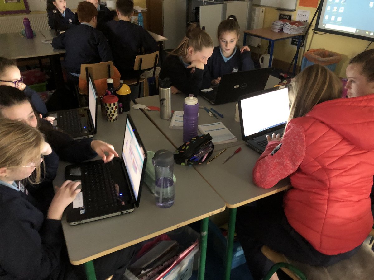 5th6thMsConway's tweet photo. Coding fun as part of #mathsweek19 https://t.co/ScLBeVE2WT