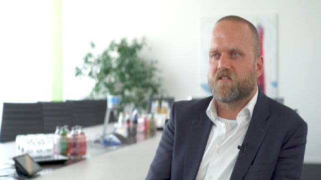 JoSchuetterle's tweet photo. [Video] Learn how Post NL, the number one service provider in mail and logistics in the Benelux, is using #SAPBusinessByDesign to digitize their business https://t.co/GP07CQpoXn https://t.co/6nQNIpgYgV