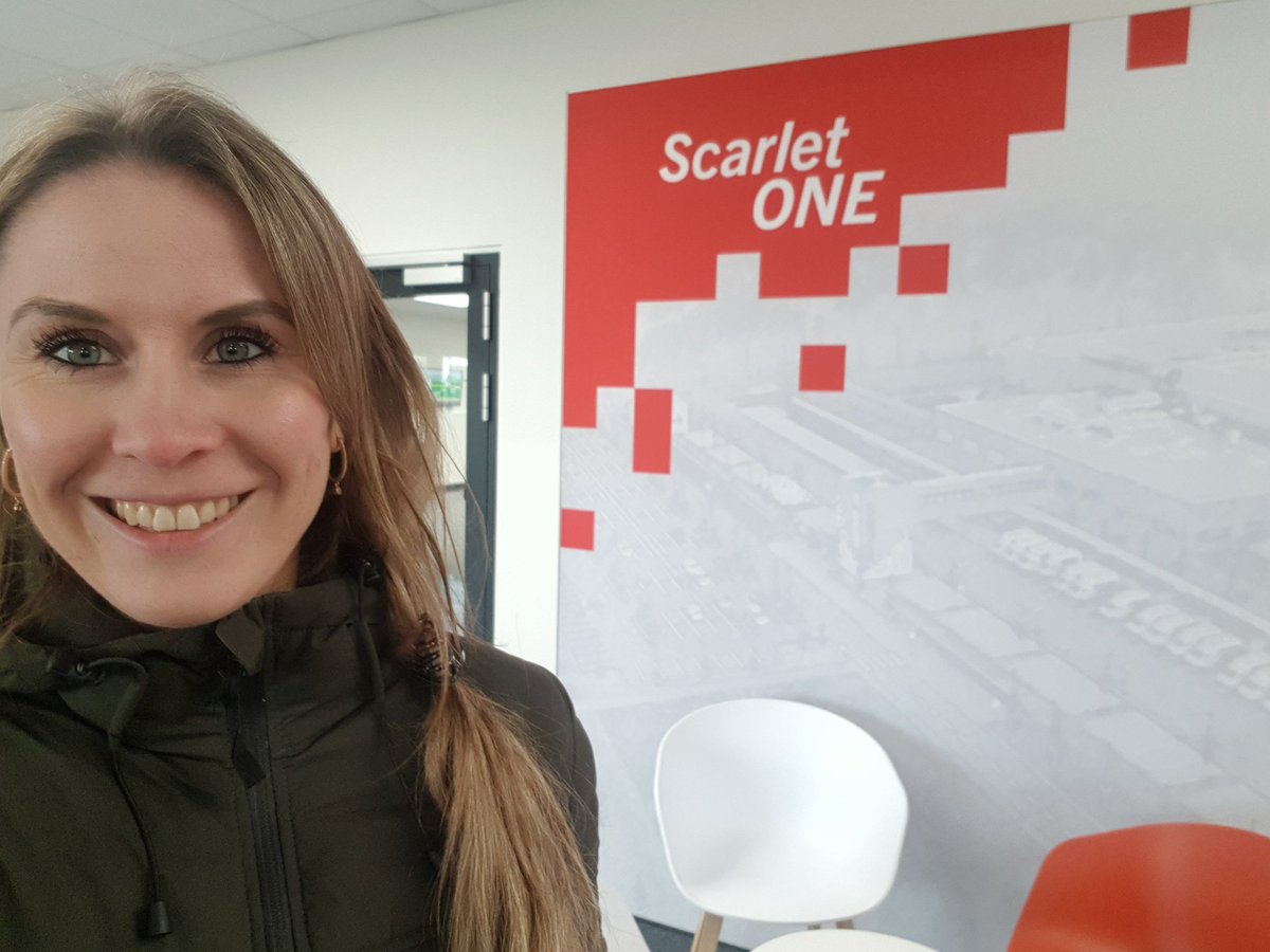 Letzten Monat durfte ich zum ersten Mal unser High Tech Lager Scarlet One besichtigen 🛒😎👍 @rewedigital  #lifeatrewedigital