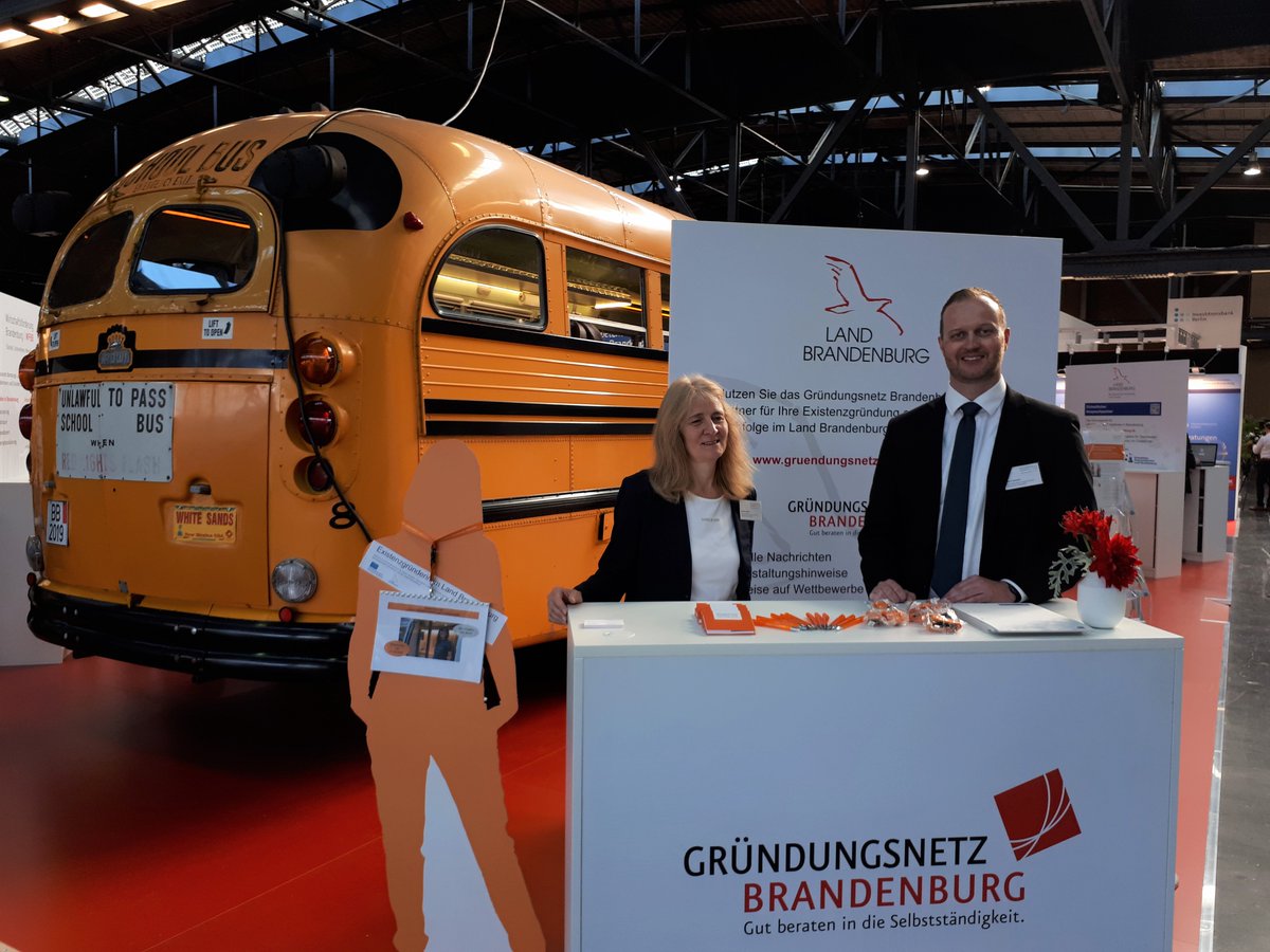 WFBBrandenburg's tweet photo. Heute startet die #deGUT2019. Sie sind auf der Suche nach #Fördermöglichkeiten für Ihre #Existenzgründung in #Brandenburg? Sprechen Sie uns an unserem Messestand an oder kontaktieren Sie uns: https://t.co/H8s0xrr359 #WFBBArbeit @deGUT https://t.co/HR8K8y4OQE