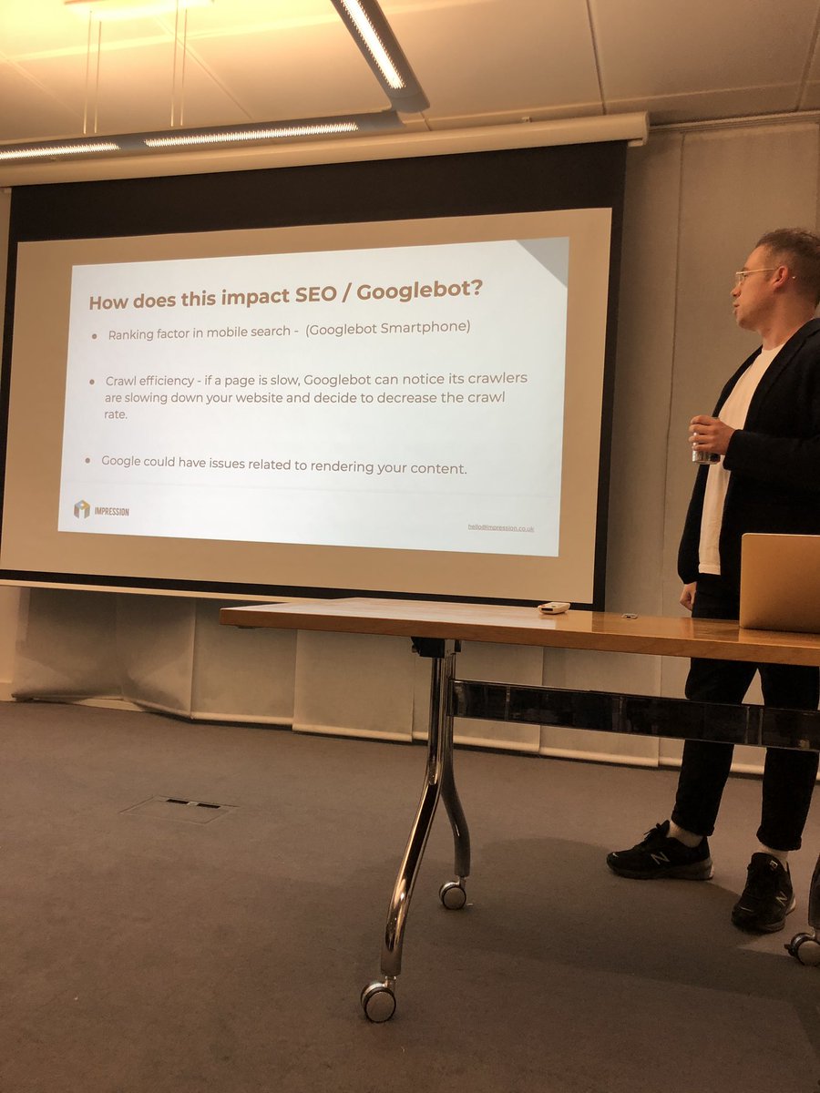 HoleczaScript's tweet image. Great talk from @EddJTW on how JavaScript interacts with SEO and Google’s bots. Great to catch up with a few good contacts and of course make a few more! Looking forward to next month and the great Houdini talk! #LeicesterJS