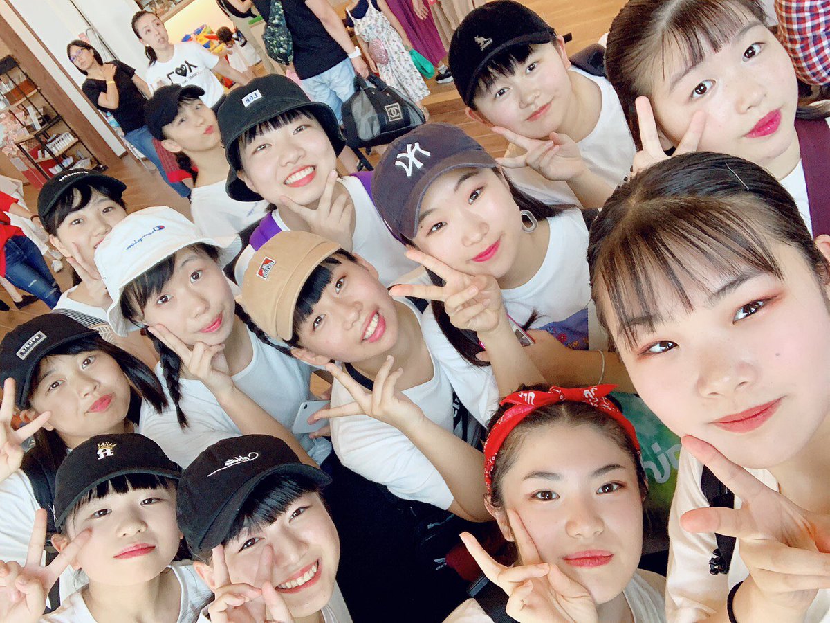 RMU00898213's tweet photo. 明日文化祭です！！！

13時55分〜講堂にて踊ります。

中学生チーム Die-hardはトップバッターなので緊張しますがかまします🔥💪

Phatとしても踊ります！
高一と中三と中一メンバーで初めての文化祭ですが、楽しんで踊ります

3年目の文化祭楽しむぞぉ🥳 https://t.co/rQyy3aoGNi