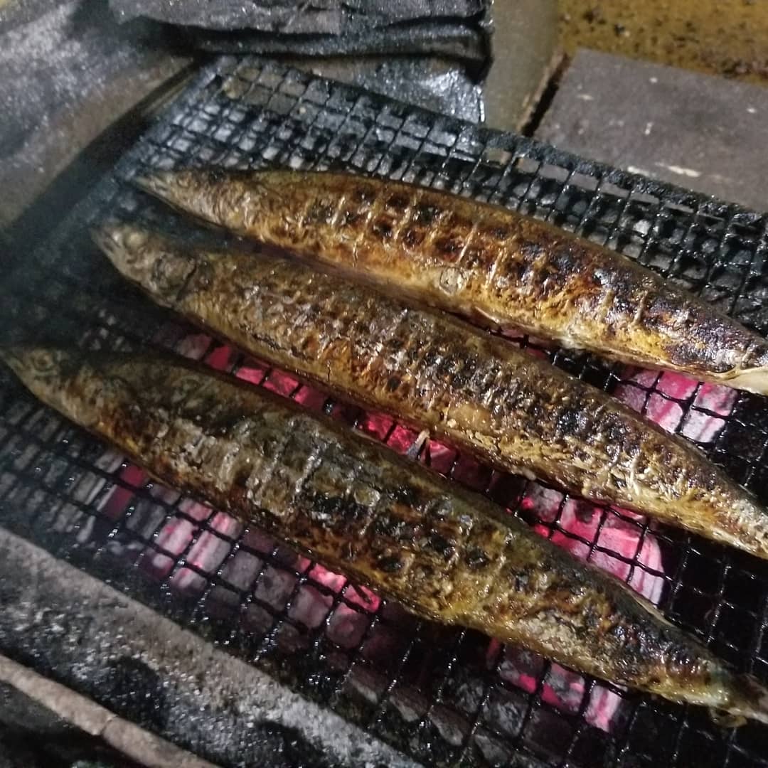 遊食家 今日は 北海道産さんま炭焼き 宮城牛ネックのサイコロステーキ 出来立て厚揚げ 徳島産新れんこんなどなどいきます サンマ炭焼き さんま炭焼き さんま燻製 宮城牛ネック サイコロステーキ 出来立て厚揚げ 新れんこん焼き 新れんこん天ぷら 遊食家 今日は 北海道産さんま炭焼き 宮城牛ネックのサイコロステーキ 出来立て厚揚げ 徳島産新れんこんなどなどいきます サンマ炭焼き さんま炭焼き さんま燻製 宮城牛ネック サイコロステーキ 出来立て厚揚げ 新れんこん焼き 新れんこん天ぷら