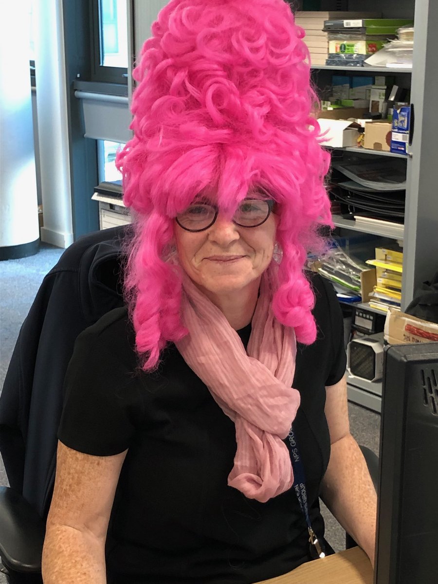 karentemplenpsb's tweet photo. #wearitpink for @BreastCancerNow going to a whole new level @NPSBarnsley #loudandproud #wearitwithstyle #loveit #liveit #bold @BarnsleyCouncil @BerneslaiHomes https://t.co/xpnD248hFe