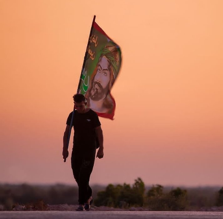 Neda28279039's tweet photo. #حب_الحُسين_يجمعنا 
#فرزندان_میرزا
عاشقان را سر شوریده به پیکر عجب است 
دادن سر نه عجب داشتن سر عجب است https://t.co/9eo8HfoTES