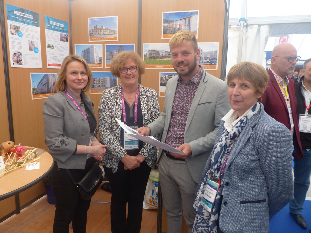 #DrômeAménagementHabitat participait hier au Congrès des Maires de la Drôme à Portes-Lès-Valence. Une occasion d'évoquer les nombreux projets ou réalisations de DAH au service des territoires