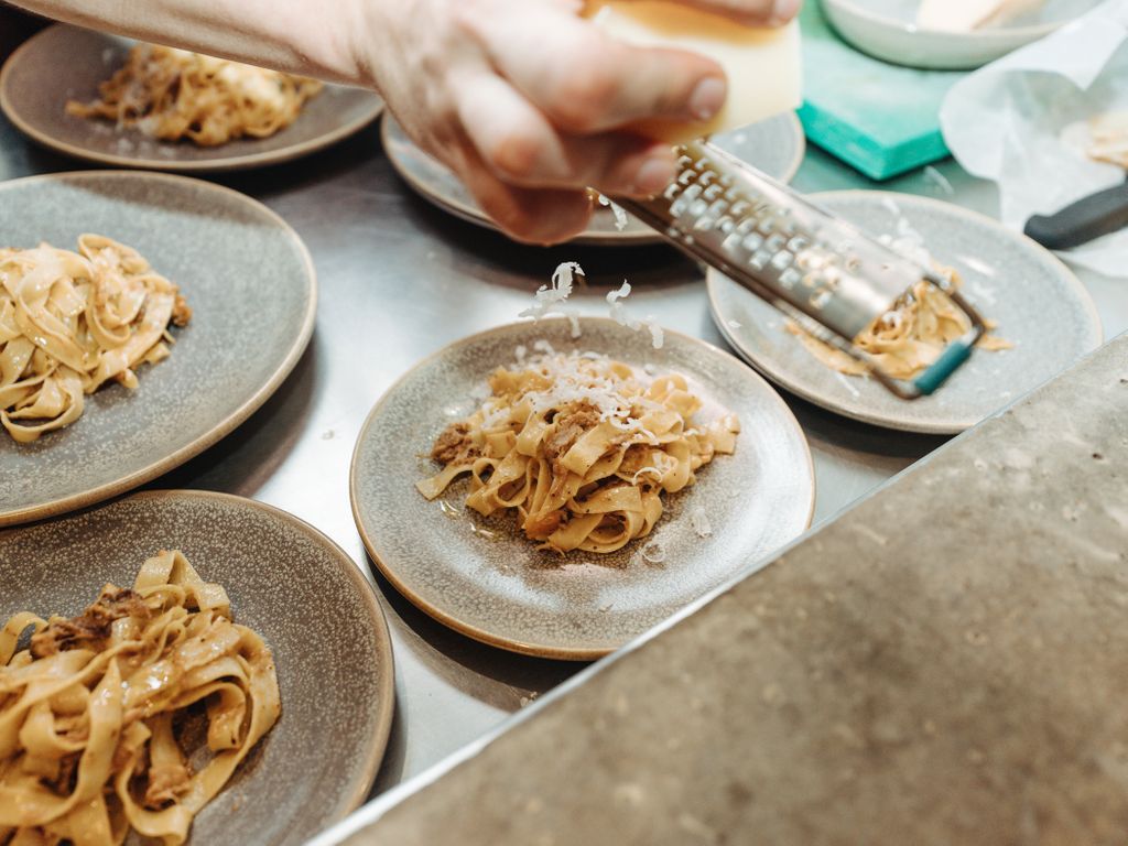 TOMORROW! 🍝 After a run of hugely successful pop-ups at @LaynesEspresso, @sartopasta are launching their brand new restaurant! Saturday 19th October will see them open their doors to the public for the first time. Head down from 5pm for food and drinks at Munro House.