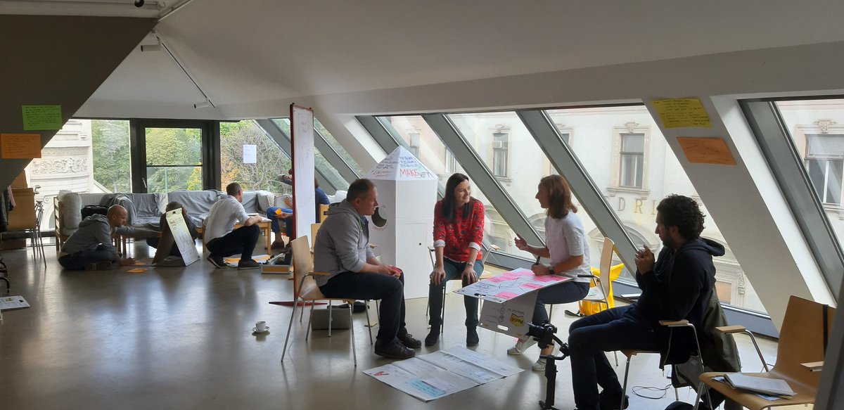 oeKlo_GmbH's tweet photo. Heute beim ersten #make_shift meeting nach dem @forumalpbach.
Durchwegs spannende Projekte zur #sdg Thematik, die erarbeitet wurden. Besten Dank neben der gesamten Alpbach Crew auch an @_CCCA_ und @ClimateKIC_AT für die Planung und Ausrichtung. https://t.co/rMfmJm43rf