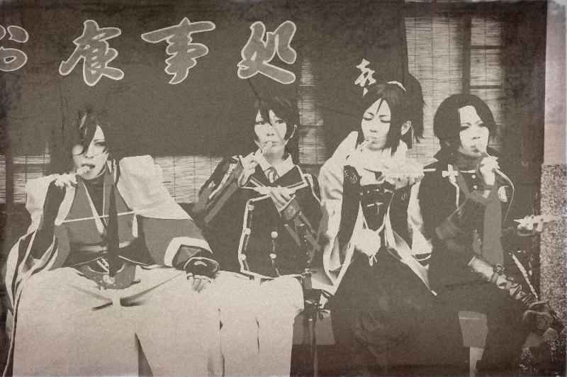 この人達誰だろう？ おばあちゃんとどういう関係だったのかな 