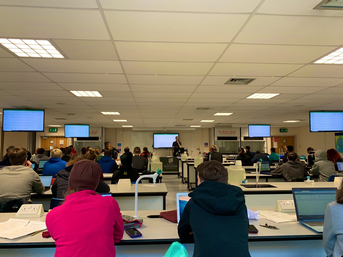 Early start but great day for the second year @sos_bangor_uni <a href="/BangorUni/">Bangor University</a> rocky shore #ecology field practical! Back to the #lab now for #dataanalysis 😊<a href="/AndyVDSOlivier/">Andy van der Schatte Olivier</a> <a href="/karythis/">Jennifer Emily</a> <a href="/helen_ford/">Helen Ford</a>