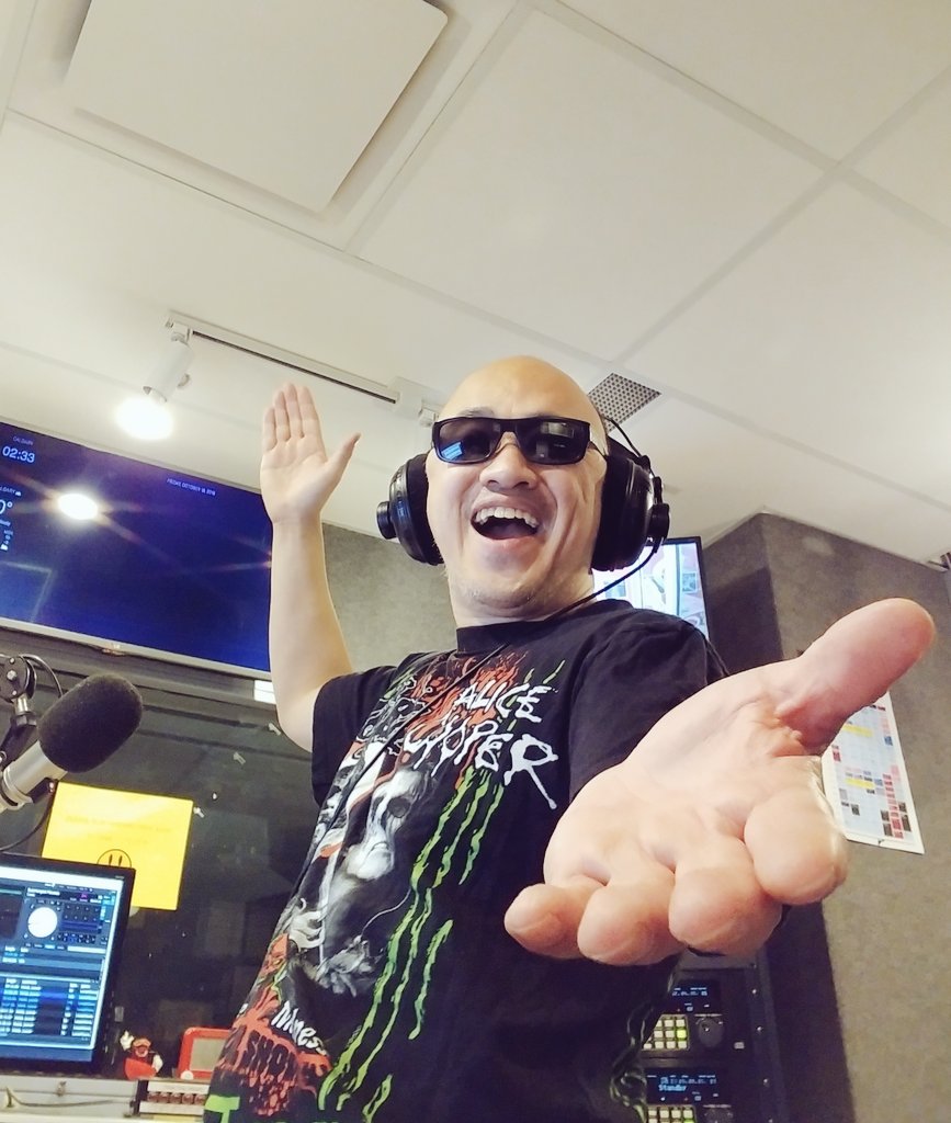 natkaos's tweet photo. It's the Pre-Funding Drive heavy metal party in the CAGE! #cjsw #RageCageRadio #metal #interstellarsignals #SpecialEdition https://t.co/TX7oiOyL41