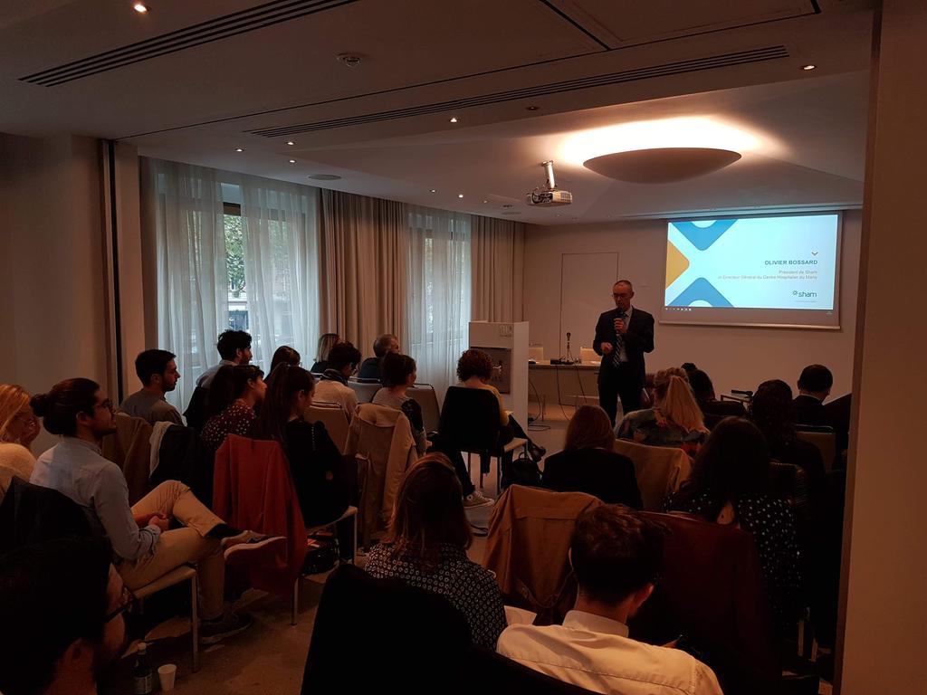 AdelineRouby's tweet photo. Dernier jour du voyage d'études des @EDH_Camus consacré à la  responsabilité civile médicale en Italie en présence d'Olivier BOSSARD, président de @Sham_France. https://t.co/60KfP0sEkS