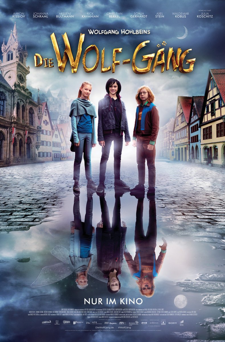 SonyPictures_AT's tweet photo. Die beliebte Jugendroman-Reihe von #WolfgangHohlbein, DIE WOLF-GÄNG, kommt am 24.1.2020 ins Kino!
@AaronKissiov, #JohannaSchraml, #ArsseniBultmann,
@rickkavanian, #ChristianBerkel, #SonjaGerhardt und
@_AxelStein_ in dem neuen Film von #TimTrageser! #diewolfgäng #kino https://t.co/Tt66euyUNe