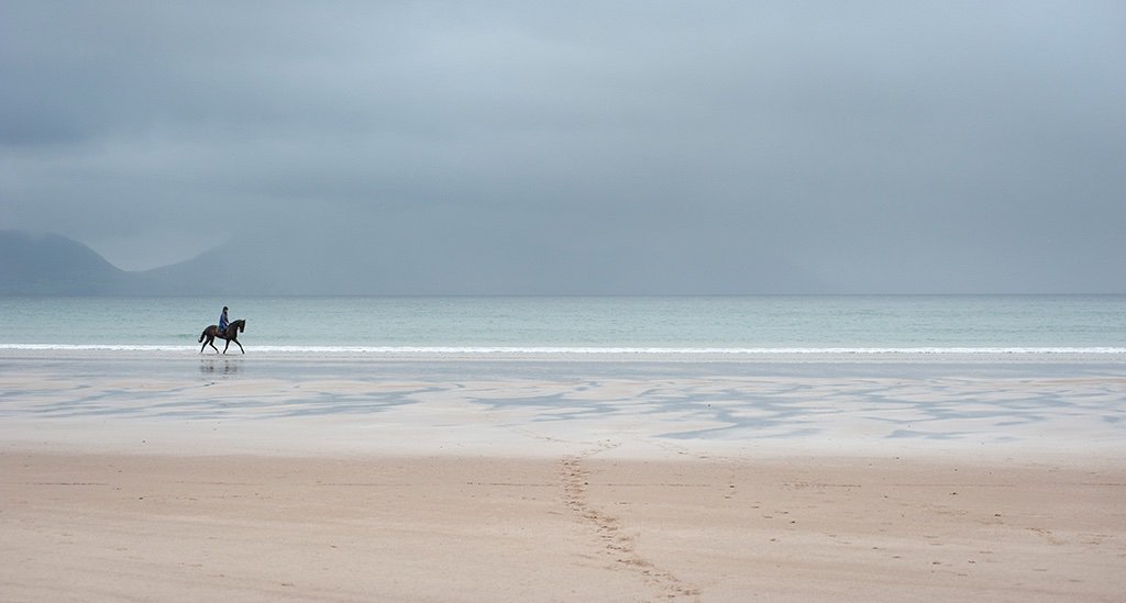 Inch Beach, Kerry  
#kerry #countykerry #dinglepeninsula #stormhour #irishlandscape #irishtimes #irishindependant