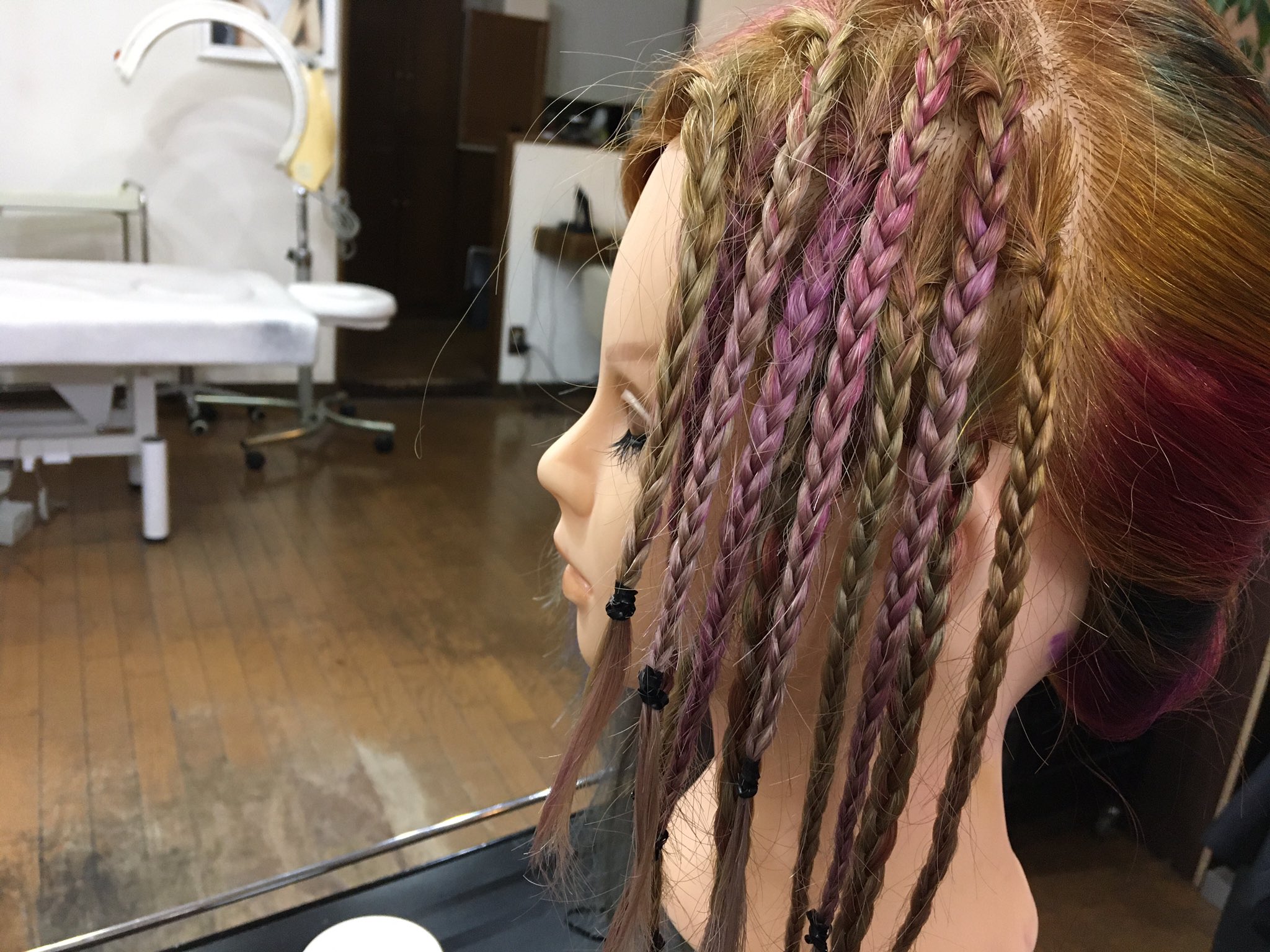 ট ইট র Toshiの悪あがき シーズン1 ブレイズ編み方 ブレイズ髪型 ブレイズ 三つ編みブレイズ コーンロウ の 編み方 初心者でも簡単 コーンロウ編み方 裏編み 三つ編み コーンロウ編み込み 片編み込み フィッシュボーン