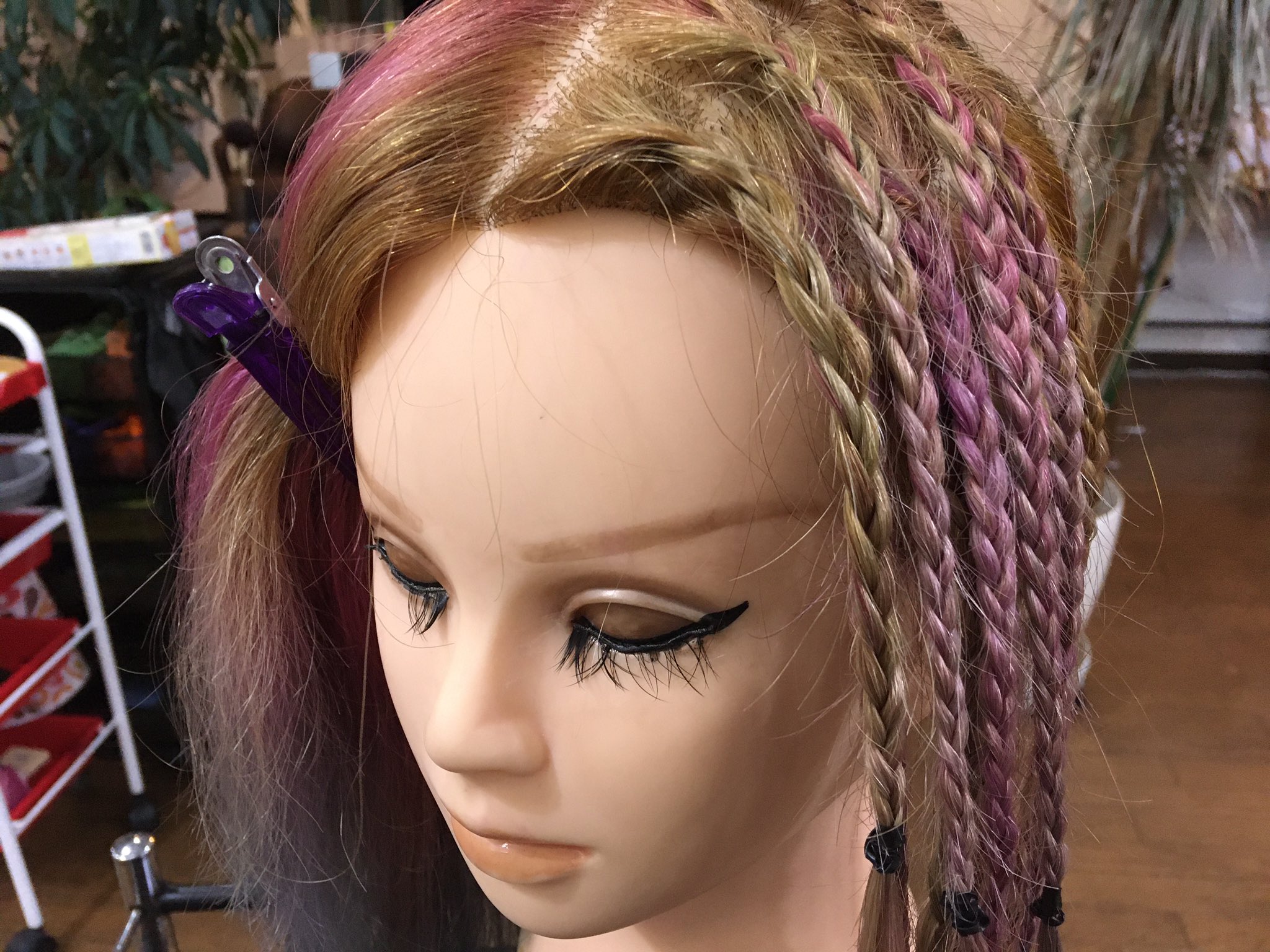 ট ইট র Toshiの悪あがき シーズン1 ブレイズ編み方 ブレイズ髪型 ブレイズ 三つ編みブレイズ コーンロウ の 編み方 初心者でも簡単 コーンロウ編み方 裏編み 三つ編み コーンロウ編み込み 片編み込み フィッシュボーン ブレイズヘア