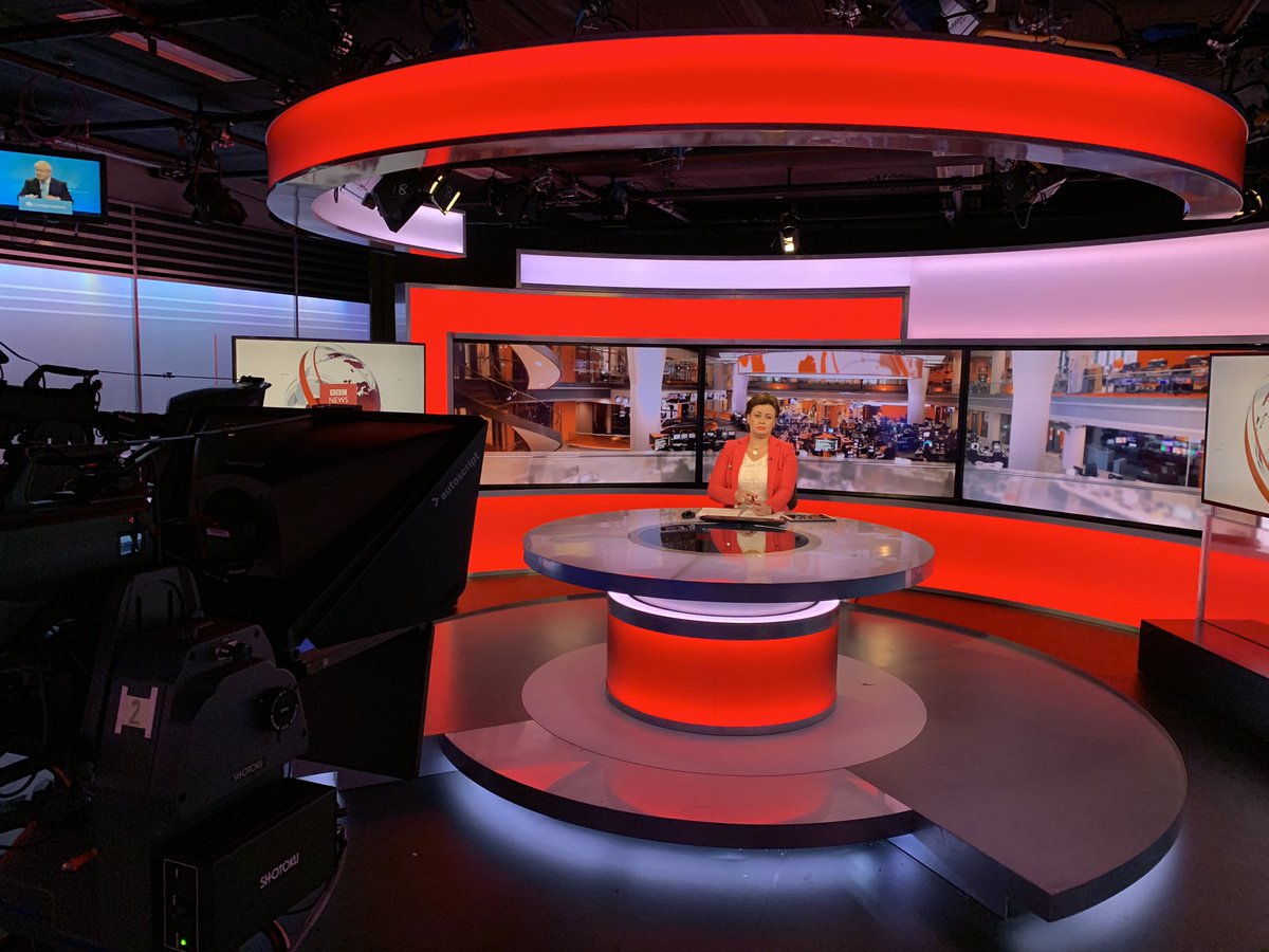 vizrt's tweet photo. A new look studio complete with #VizMosart automation for @BBCArabic
#Vizrt #SDVS
#StudioAutomation
#BroadcastAutomation https://t.co/K9MGxx5VA1