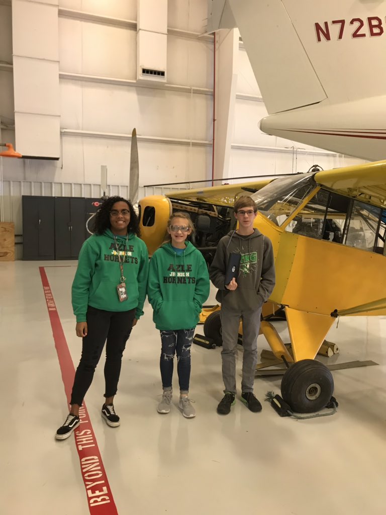 Touring TCC Aviation College!! <a href="/AJHhornets/">Azle Jr High</a> <a href="/azleisd/">Azle ISD</a> #azleISDway