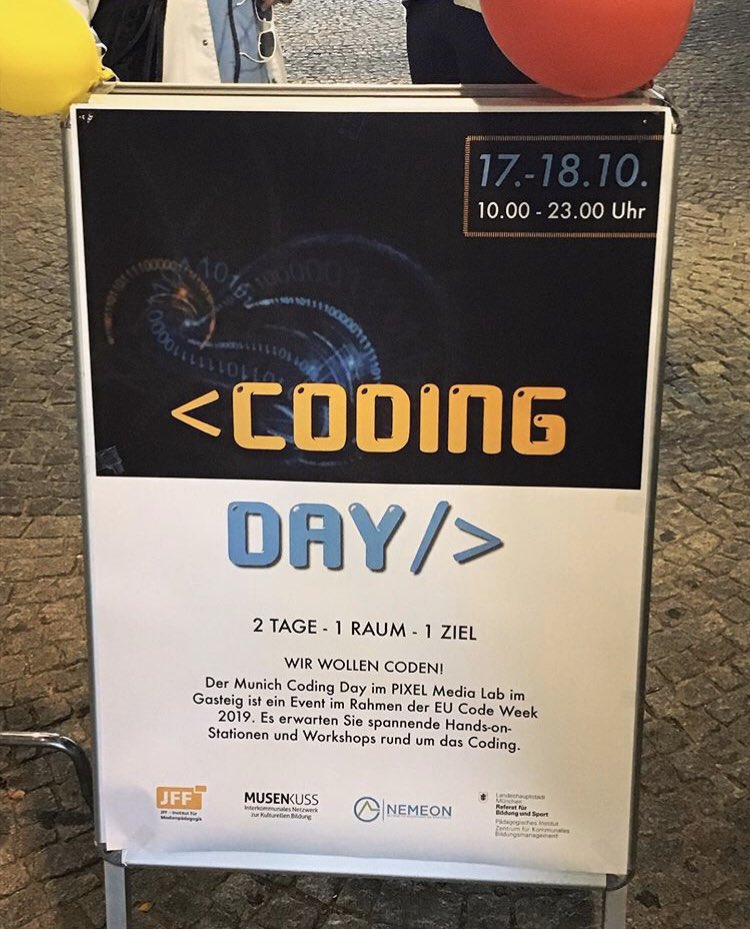 MedienboxM's tweet image. #codingday #twitterlehrerzimmer #bayernedu #gasteig Wir sind auch heute noch mit Mitmachstationen und Workshops im Gasteig in München!