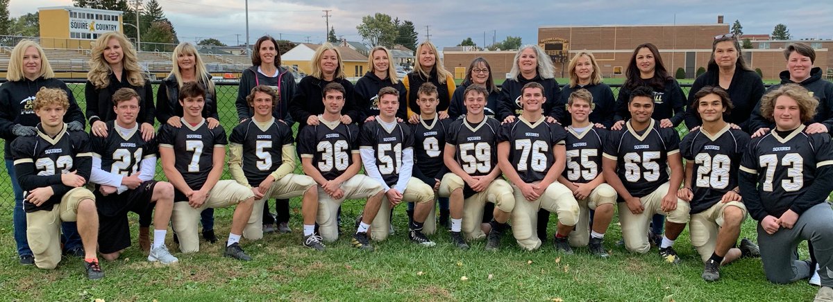 Delone_Catholic's tweet photo. Tonight, we will honor our senior players at J.T. Flaherty Field at 6:20 p.m. We are so very proud of these fine, young gentlemen and have enjoyed watching them mature as students and athletes. #dchsclassof2020 #squirenation #onceasquirealwaysasquire #youwillbemissed https://t.co/4hplwd2Wfo