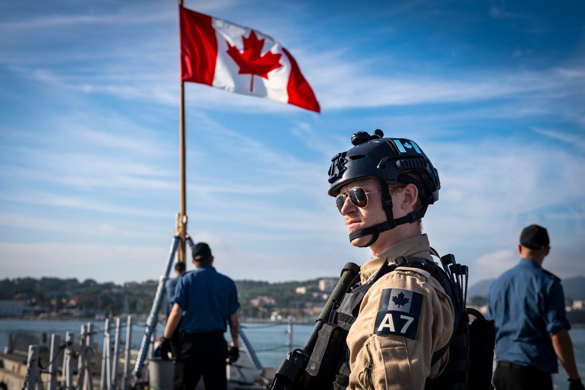 CanadianForces's tweet image. Check out our latest photos of #HMCSHalifax during #OpREASSURANCE. #CAF #WeAreNATO