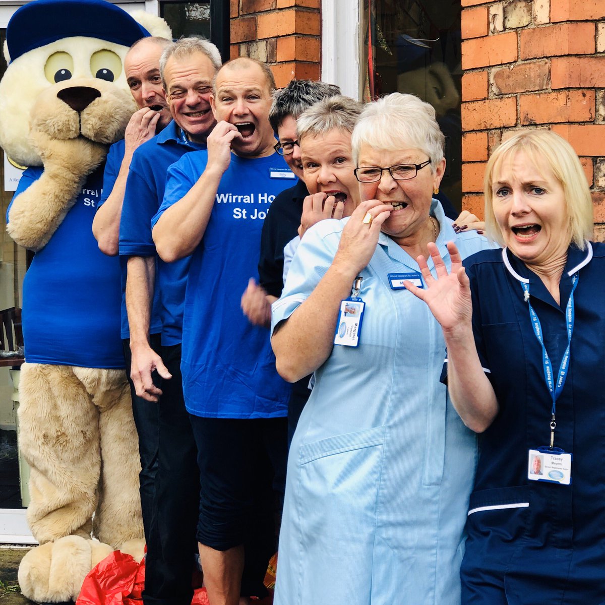 wirralhospice's tweet image. 💙🔥This bunch of #wirralhospice brave ‘soles’ will be taking on our #FireWalk on Fri 8 Nov! Pls sponsor them here: justgiving.com/wirralhospicef… &amp;amp; if you fancy signing up too: wirralhospice.org/firewalk or call 0151 343 0778 #firewalking #wirral #hospiceheroes #makeadifference