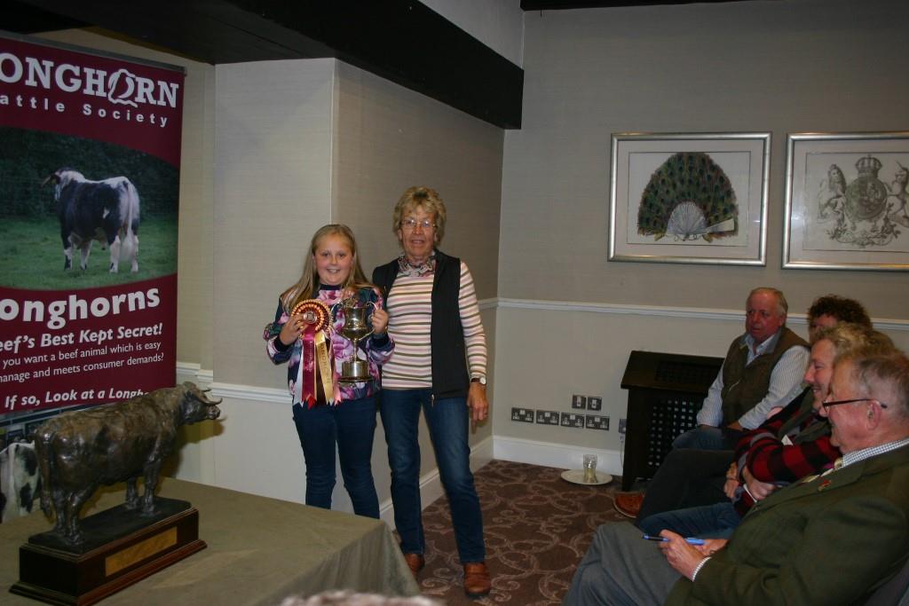 Junior Handler of the Year, Frank Sutton Award. Won by Rhianydd Davies, grand-daughter of @Carreg_Cennen , 2nd William Edwards, grand-son of @Carreg_Cennen (it runs in the family!), 3rd Coby Horrocks, 4th Jess Marshall, 5th Sarah Willey. Congratulations all!