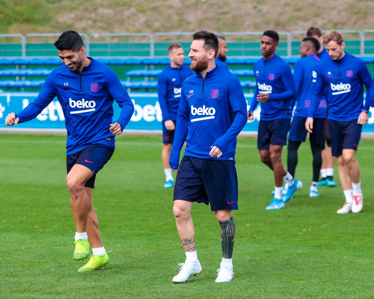 FCBarcelona's tweet photo. 📍 Vitoria-Gasteiz, Spain

Final workout before Saturday’s #EibarBarça https://t.co/EGQYOPvY4B
