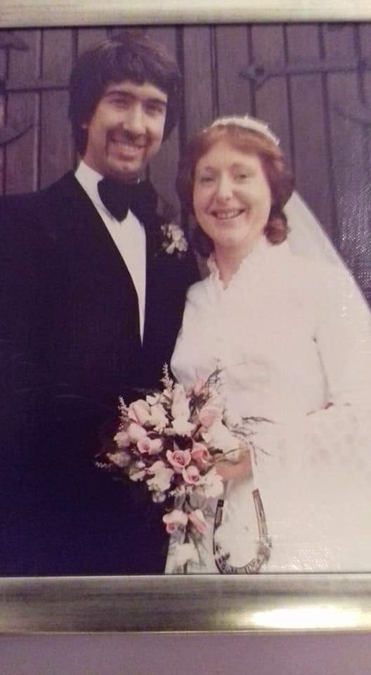 ColeraineFC's tweet photo. 4️⃣0️⃣ | Congratulations to Coleraine supporters Dougie and Roberta Wilson who are celebrating their 40th wedding anniversary today! https://t.co/fNc8LpZ4VE