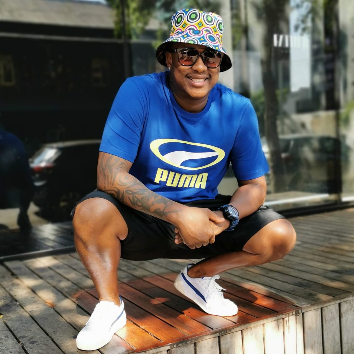 official_jubjub's tweet photo. Happy Friday 😎😁 enjoy ur weekend and be safe ‼️ #JubJub #JubLamaJub #JubLamaswidAmaningi #Jubza #JubSundays #Rapela 📸@rarebreedent_1 https://t.co/14h38CXoEZ