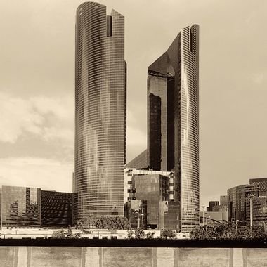 CodeFelixGrafic's tweet image. #VousAvezLaParole:
&quot;Sommes-nous suffisamment protégés ?&quot;

&quot;Chaque chose est une apparence
Et derrière chaque apparence se cachent ses arcanes :
son essence réelle, sa vérité
La découvrir c&apos;est la connaissance du monde
Le pouvoir&quot;
#MaximeChattam in #LesArcanesDuChaos

#11Septembre