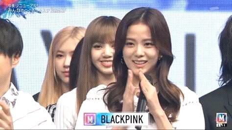VChickliens's tweet photo. I JUST LOVE THE WAY HOW JISOO SMILE 💕
#vsoo #BLACKPINK #KillThisLove #TheMusicVideo #PCAs https://t.co/AIJFlE7tIR