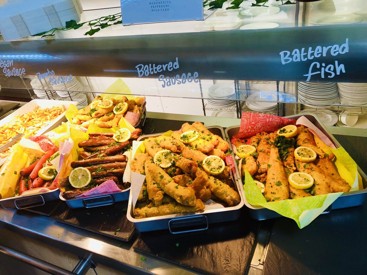 caterlinkWUC's tweet photo. Oi Oi saveloy fish friday’s have arrived! The classic fish and chips, battered sausage, sausage, saveloys, and vegan battered sausage 😋 @MStreeting @caterlink_ltd https://t.co/upRNC2sjwR