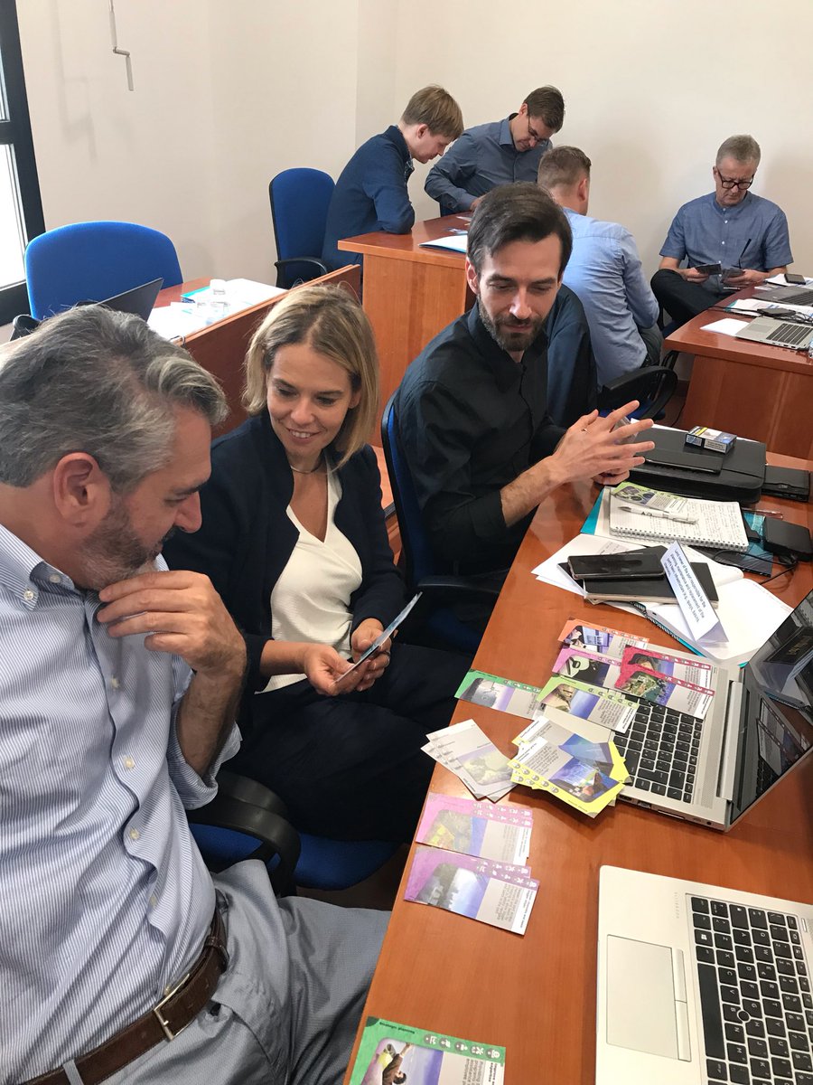 corealis_eu's tweet photo. We keep believing that play 🧮 is the highest form of research👩‍🔬👩‍🏫! @corealis_eu team is playing the updated version of the #Portsofthefuture #SeriousGame during the 4th plenary meeting in 📍@FValenciaport introduced by @deltares colleagues #YingrongWen #WiebedeBoer ! #H2020 🇪🇺 https://t.co/2lFWvPhsE1