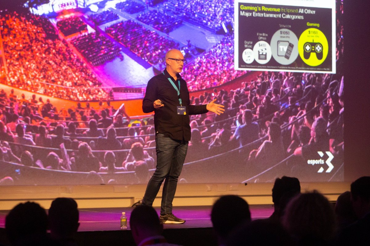 EsportsXConf's tweet photo. Wat een dag tot nu toe op EsportsX 😍 Fascinerende sprekers, inspirerende verhalen, mooie activiteiten en een uniek bezoek aan Dreamhack! We vervolgen de middag met o.a. sprekers van @ESL, @Disney en @F1  😄 #esportsx https://t.co/t21YMDak9W