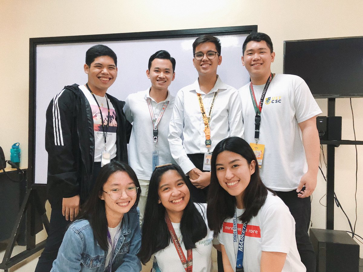 niklaussiaa's tweet image. Finally we’re complete, Team #CoSWereHereForYou 🌤 at your service @UST_CSC #CSCFartherAndFurther ✨🤗

(@mgurrutiaa @jhon_catz)