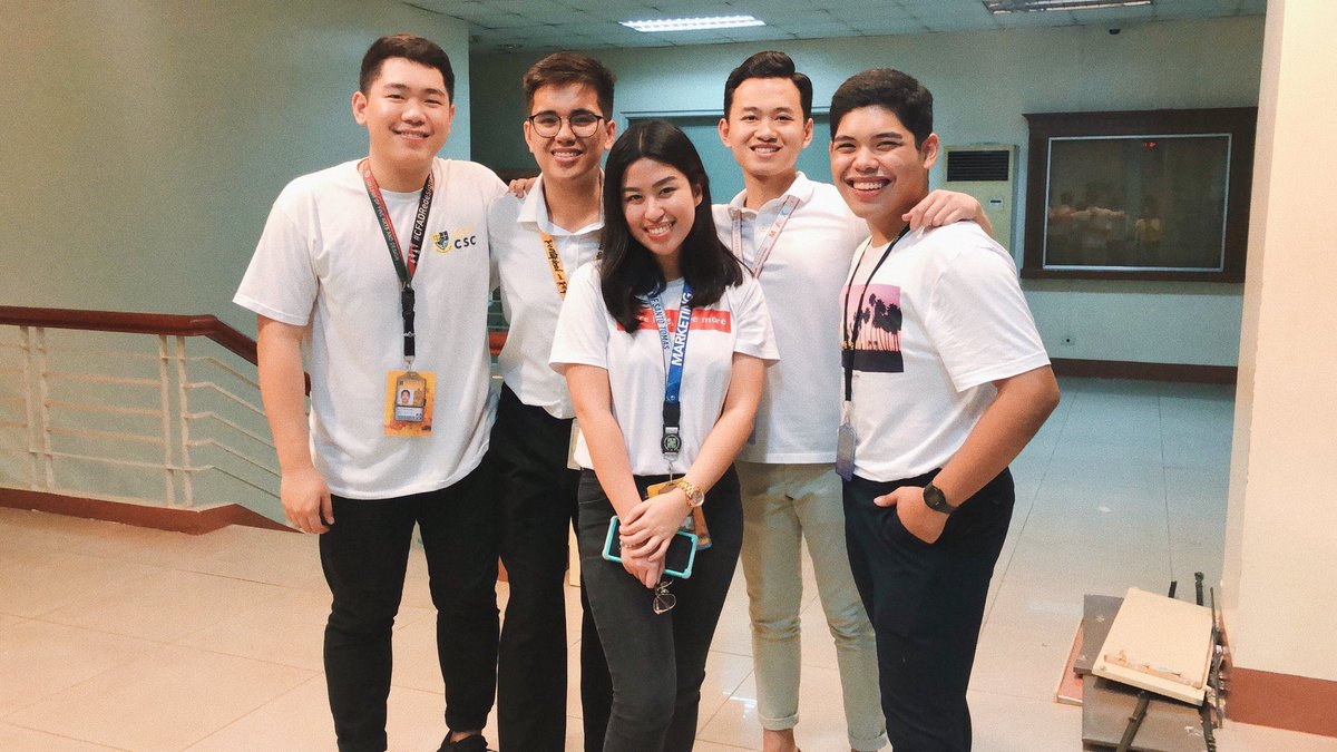 niklaussiaa's tweet image. Finally we’re complete, Team #CoSWereHereForYou 🌤 at your service @UST_CSC #CSCFartherAndFurther ✨🤗

(@mgurrutiaa @jhon_catz)