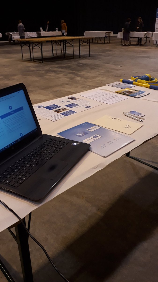 sielbleu28's tweet photo. Votre groupe associatif est présent au parc des expositions à @dreuxofficiel pour la semaine bleue. On vous attends nombreux(ses)Merci à la #MDA pour l'invitation! @SielBleuFrance @Prefet28 #bienvieillir #apa #semainebleue https://t.co/x4wSSLdBYW
