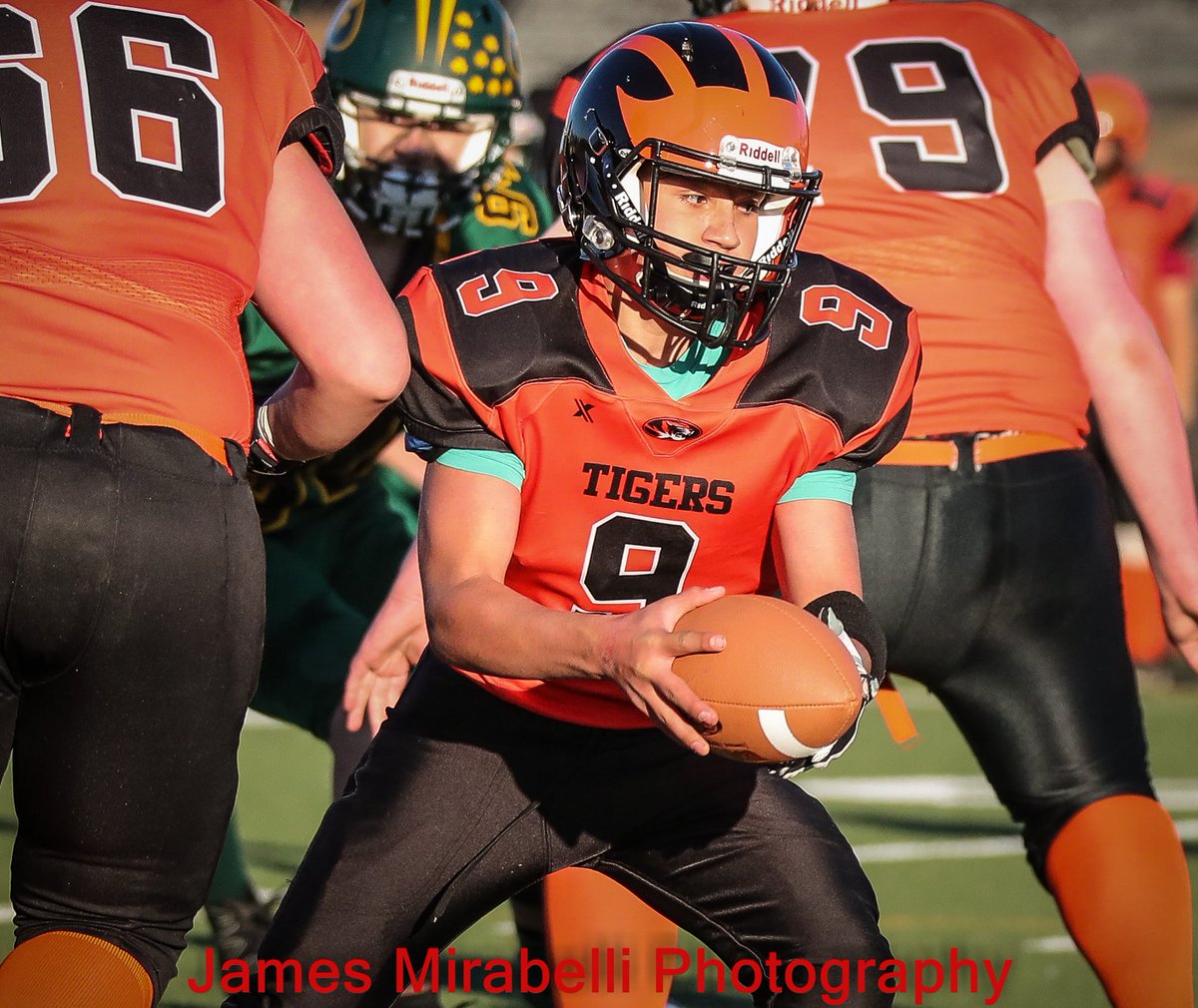 JMPFOTO's tweet photo. posted pics High School Jr @StPatsFootball vs @LPS_Westgate https://t.co/h0Wu3RTqLY @TBCDSBStPatrick @TigersWestgate @LakeheadSchools @tbc_schools #TBaySports https://t.co/6uOrxxnkaK