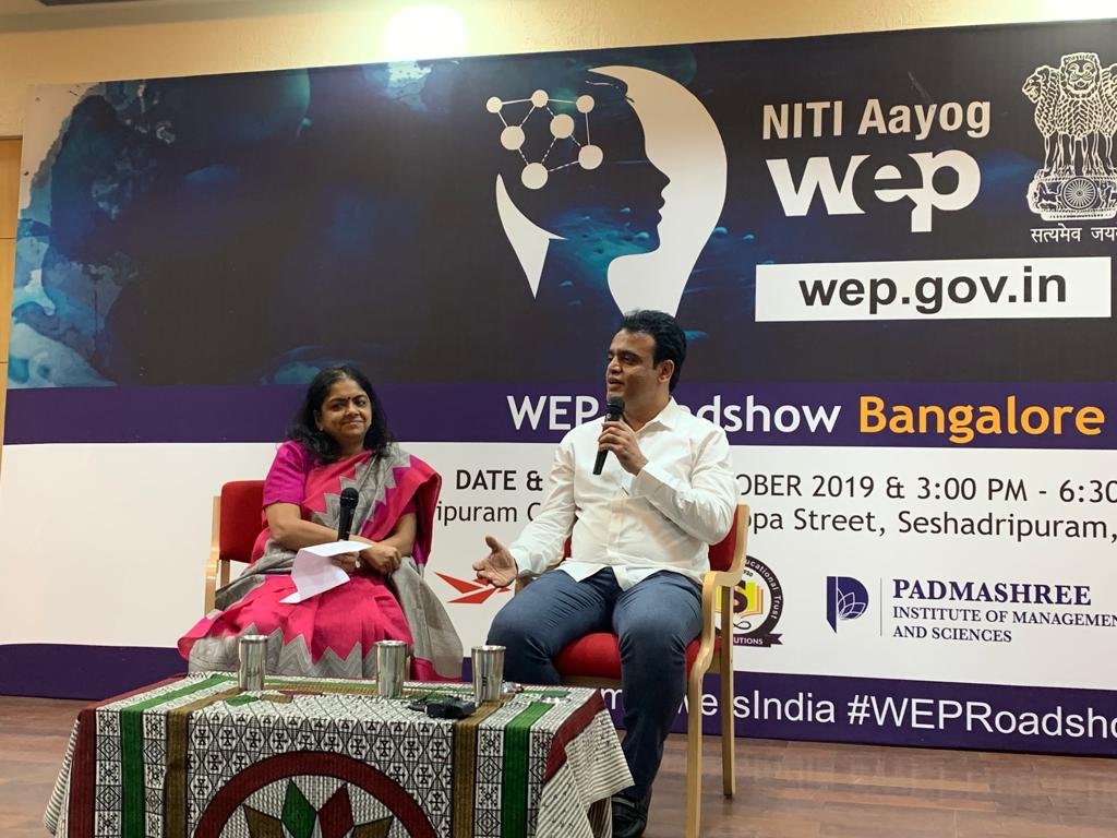 NITIAayog's tweet photo. As part of the #WEPRoadShow, #NITIAayog Adviser @annaroy9 & Deputy Chief Minister of Karnataka @drashwathcn were a part of an interactive discussion with the women entrepreneurs of the Garden City. #SheEmpowersIndia https://t.co/zWgMsi0hUr