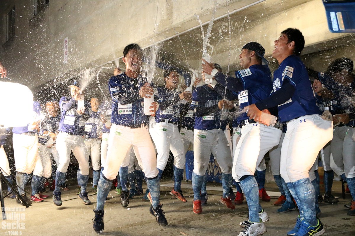 TOMOM1_53's tweet photo. 遅くなりましたが…徳島インディゴソックス独立リーグ日本一🏆本当におめでとうございます！

試合に出ている選手だけでなく、ベンチを盛り上げる選手も裏方としてチームを支える選手もOBも、職員さんボランティアさん声援を送るファンの皆さま含め全員で掴み取った日本一。本当に最高の景色でした✨ https://t.co/qvAUsQCRmW
