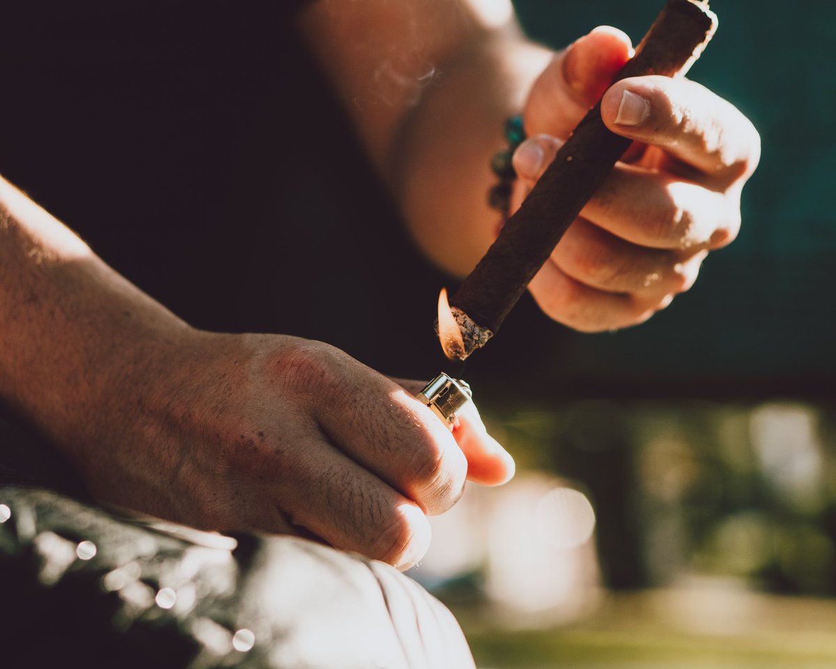 themateotoro's tweet photo. Smoking Cuban Cigars at City Park.

Been working hard on documenting simple moments. First attempt now liveD 

https://t.co/75jos8AZyT #toldwithExposure https://t.co/bU9CPuAKcy
