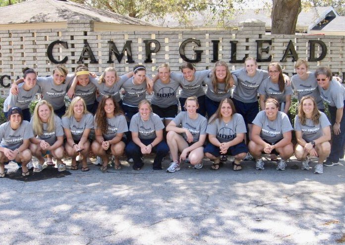 HopeCollegeSB's tweet photo. In Coach Wolters’ final season, the 2010 team went 20-18, and got 4th in the MIAA. Coach earned her 500th win, and ended her Hope SB career with a 515-320 overall record. Her impact on lives over the course of those 23 seasons and 835 games is immeasurable. #dutchball #history https://t.co/oeNGpVbCu7
