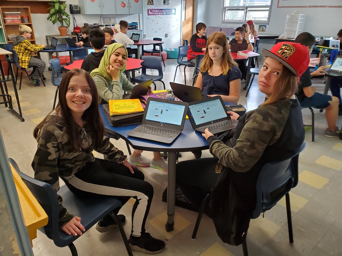 MsWebb17's tweet photo. Grade 7's playing coordinate battle ship 🚢🛳

@HRCE_NS @CJHS_HRSB 

#engagestudents #grade7 #teaching #followalong #fun #fridays #coordinates #math https://t.co/hekZpX2qj2