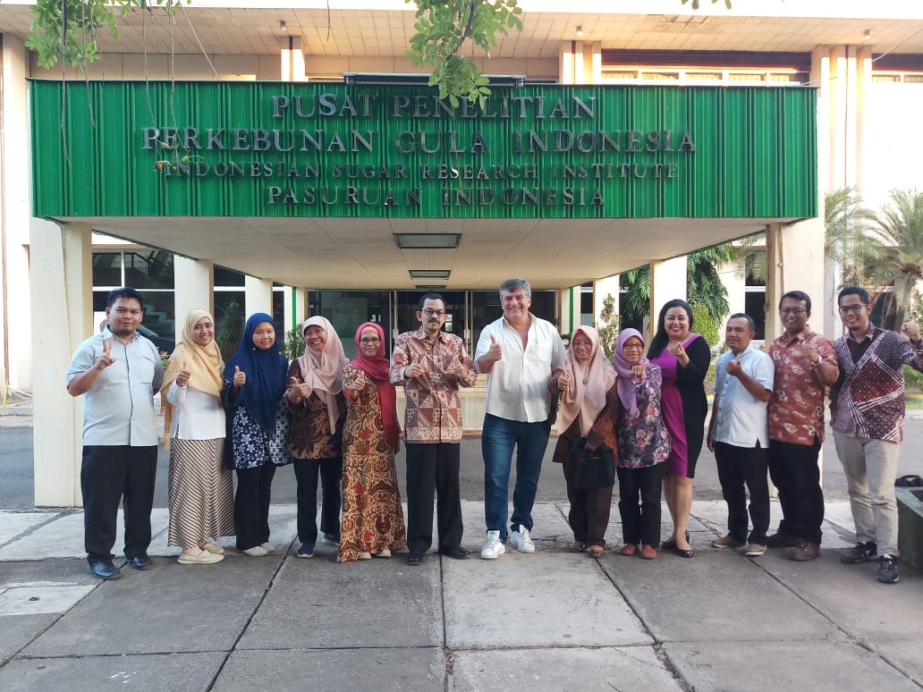 BF_Indonesie's tweet photo. Interesting and fruitfull discussion between #eRcane and #P3GI talking about cane varieties ! https://t.co/MSs7rndO1J