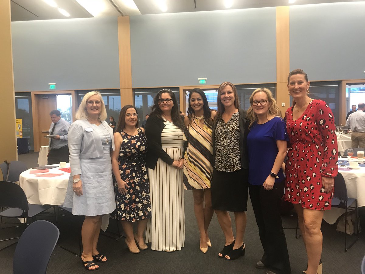 TamaraHopkins15's tweet photo. Great morning at VCS PTA Breakfast. Love my PTA Board!! #dynamicwoman @sweetwaterVCPS @SweetwaterPTA https://t.co/MsbuC3FTtt