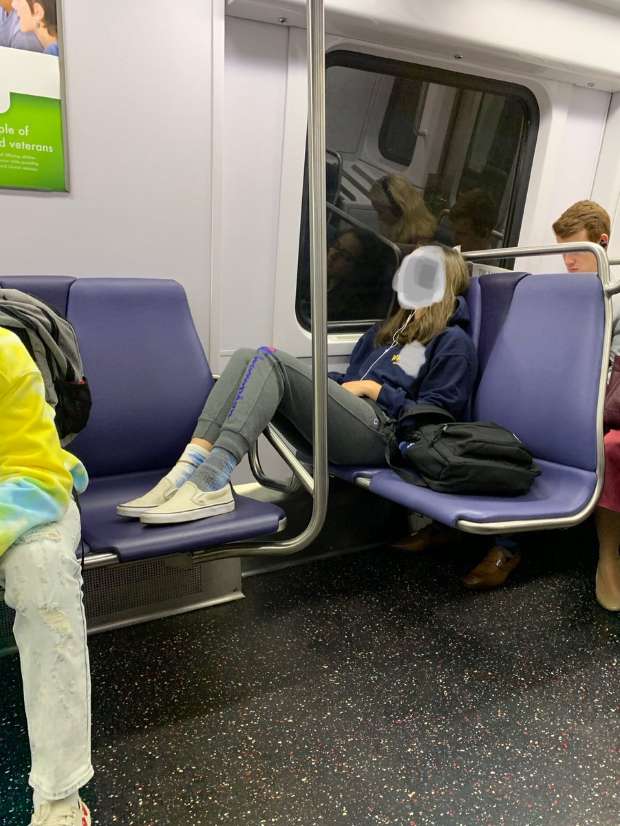 How not to act on public transportation 101: this chick who wouldn’t move her bag for me to sit. #wmata #passengershaming #selfabsorbed @dcmetrosucks @HakunaWMATA