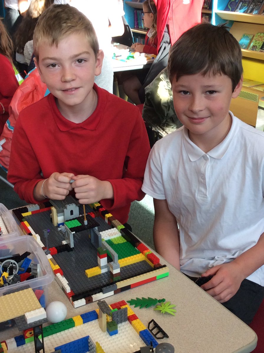 StPaulsPoynton's tweet image. Brunel class had an amazing morning coding using Lego and Spheros.#CodeWeek #makocreate #computingfun