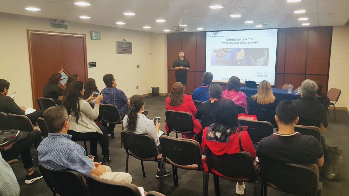 HelmutFischerMx's tweet image. Compartiendo nuestra experiencia y nuestra tecnología en Rayos X para la Industria Joyera en Expo Joya 2019. 
Porque medir no es una tarea superficial. 

Tecnología hecha en Alemania. 
Soluciones aplicadas en México. 
#MeasuringMadeEasy #ExpoJoya2019